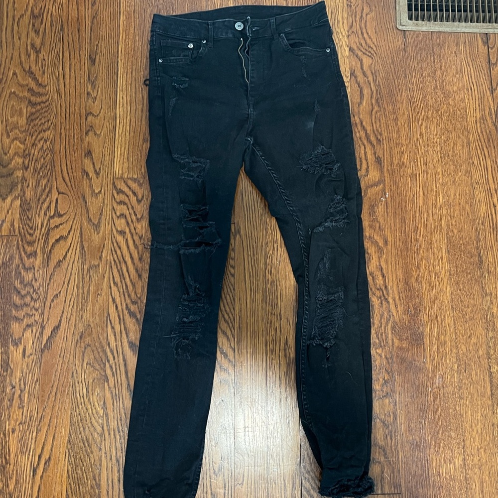 Women’s  Black Distressed Jeans